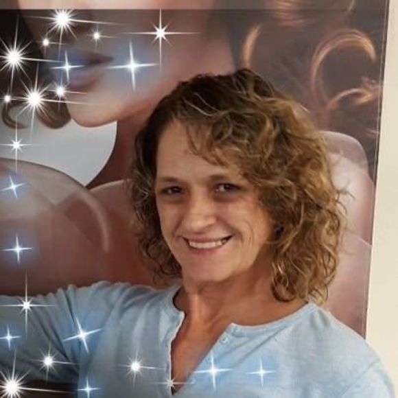 Meet your Posher, Christine - Picture 1 of 1